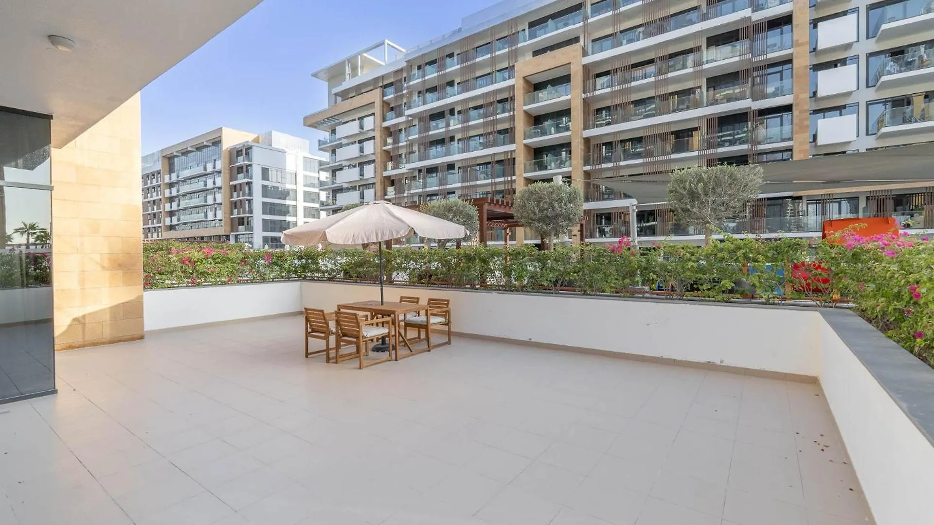 Indulging 1 Bedroom In Azizi Riviera 6 Dubai 0*,  United Arab Emirates