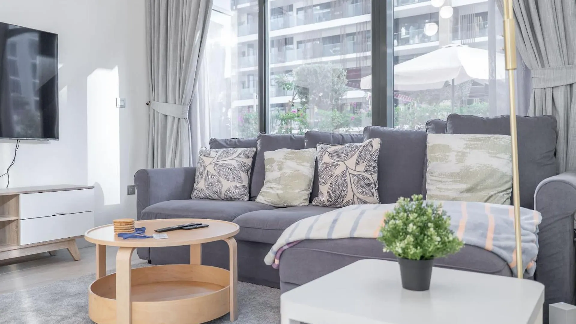 Apartment Indulging 1 Bedroom In Azizi Riviera 6 Dubai United Arab Emirates