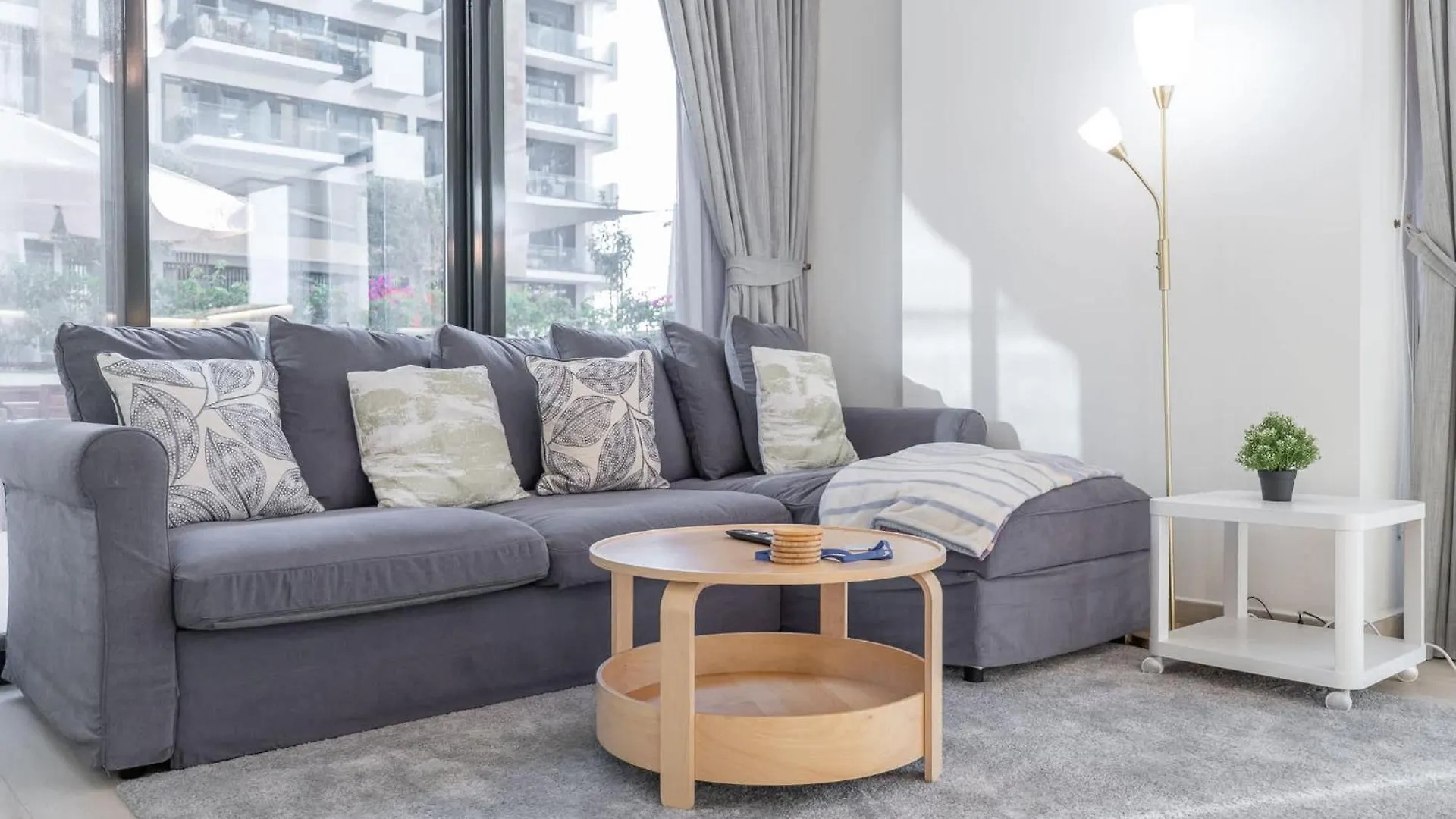 Indulging 1 Bedroom In Azizi Riviera 6 Dubai