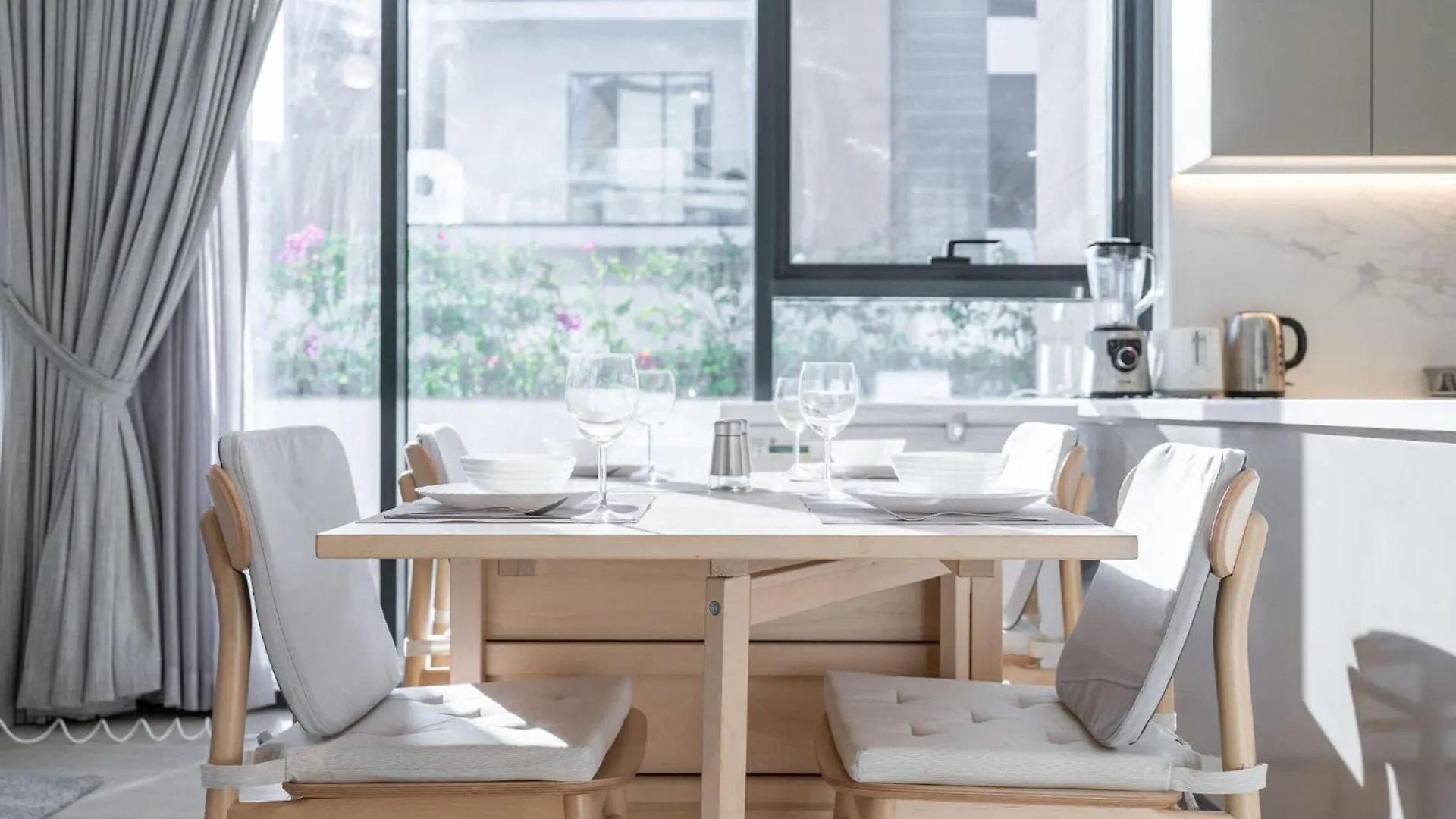 Indulging 1 Bedroom In Azizi Riviera 6 迪拜 公寓